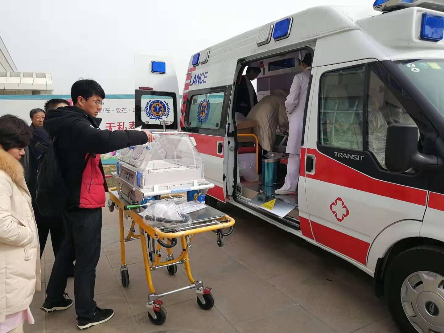 咸丰县救护车转院
